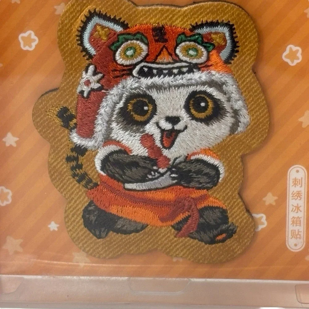 NIB Panda Bear‎ Magnet Tiger Embroidery Figural Anime Big Eye Cartoon Animal